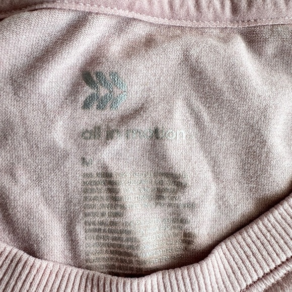 All in Motion Pink Boxy Crop T-Shirt NWOT - Picture 9 of 9